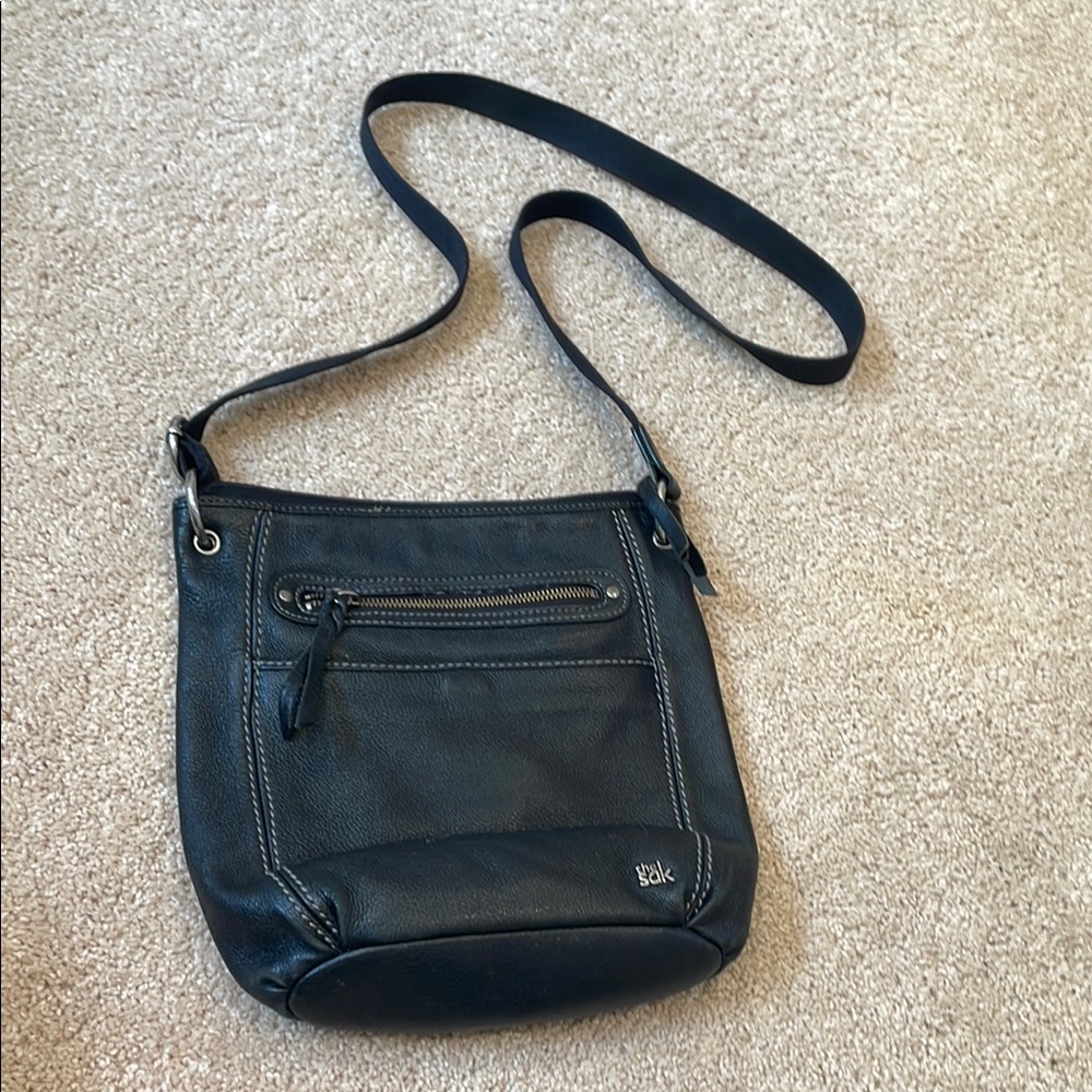 Black Crossbody Bag with Adjustable Straps